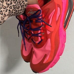 Nike Women's Pink and Red Athletic Sneakers